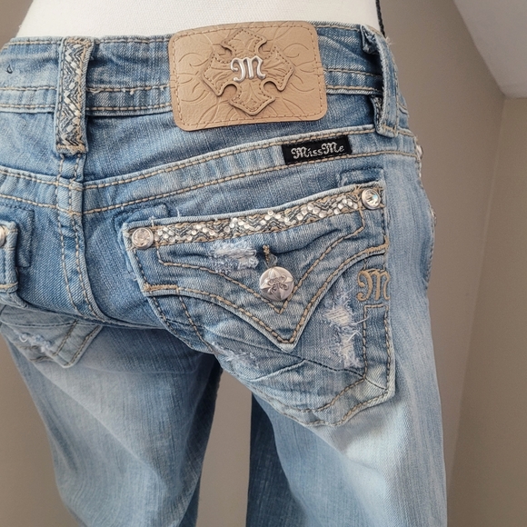 Miss Me Jeans - Picture 2 of 3
